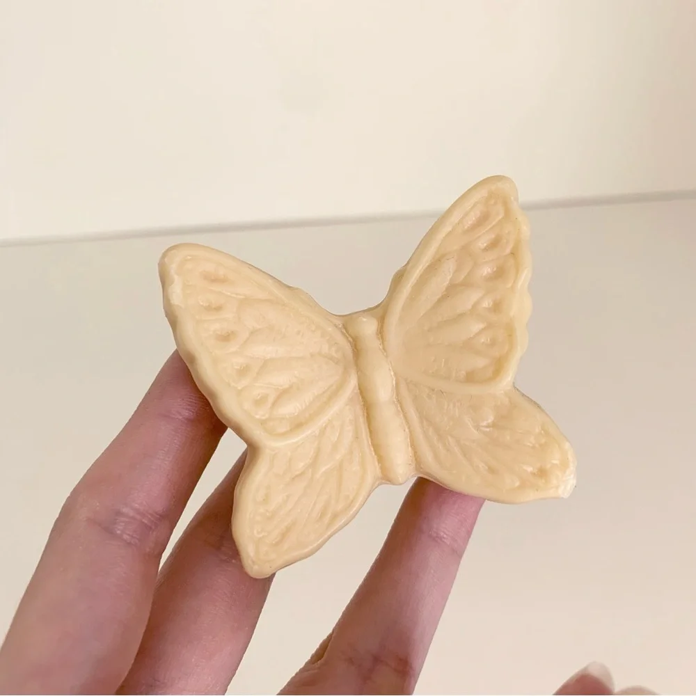 90’s Vintage butterfly decorative soap